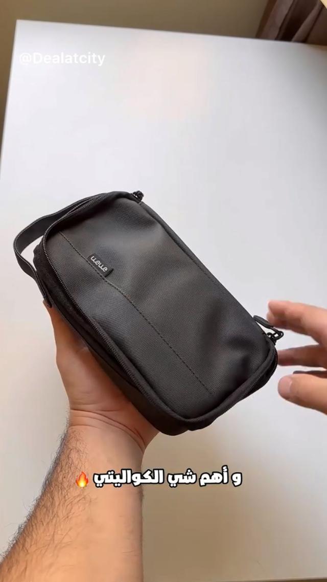 WeWe - Multi-plug charger - dual USB ports  